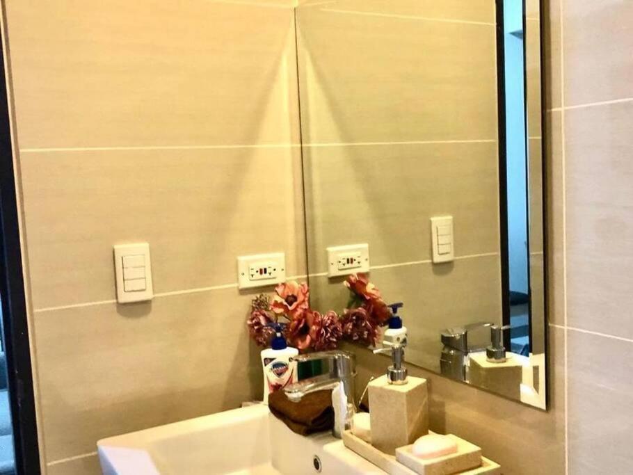 1Br One Uptown Near Uptown Mall Bgc مانيلا المظهر الخارجي الصورة